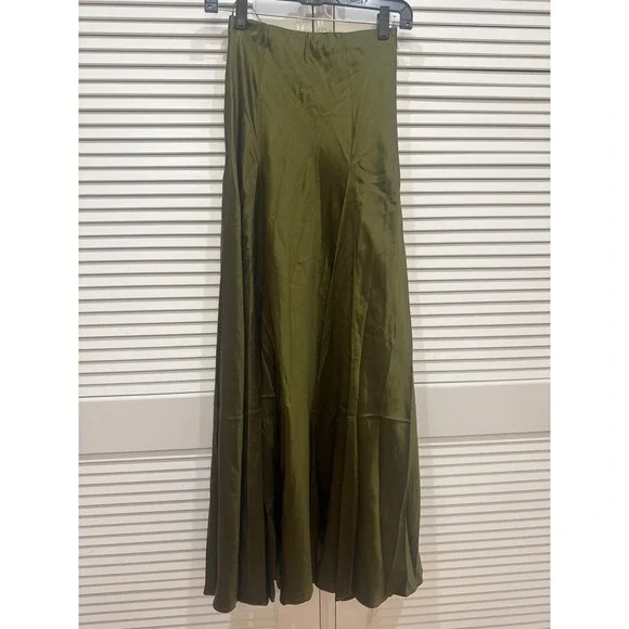 Reformation Sera Silk Two Piece Set Green Halter Crop Top Maxi Skirt - Picture 5 of 7